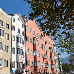 Maximilian In Old Town Appartamento Innsbruck