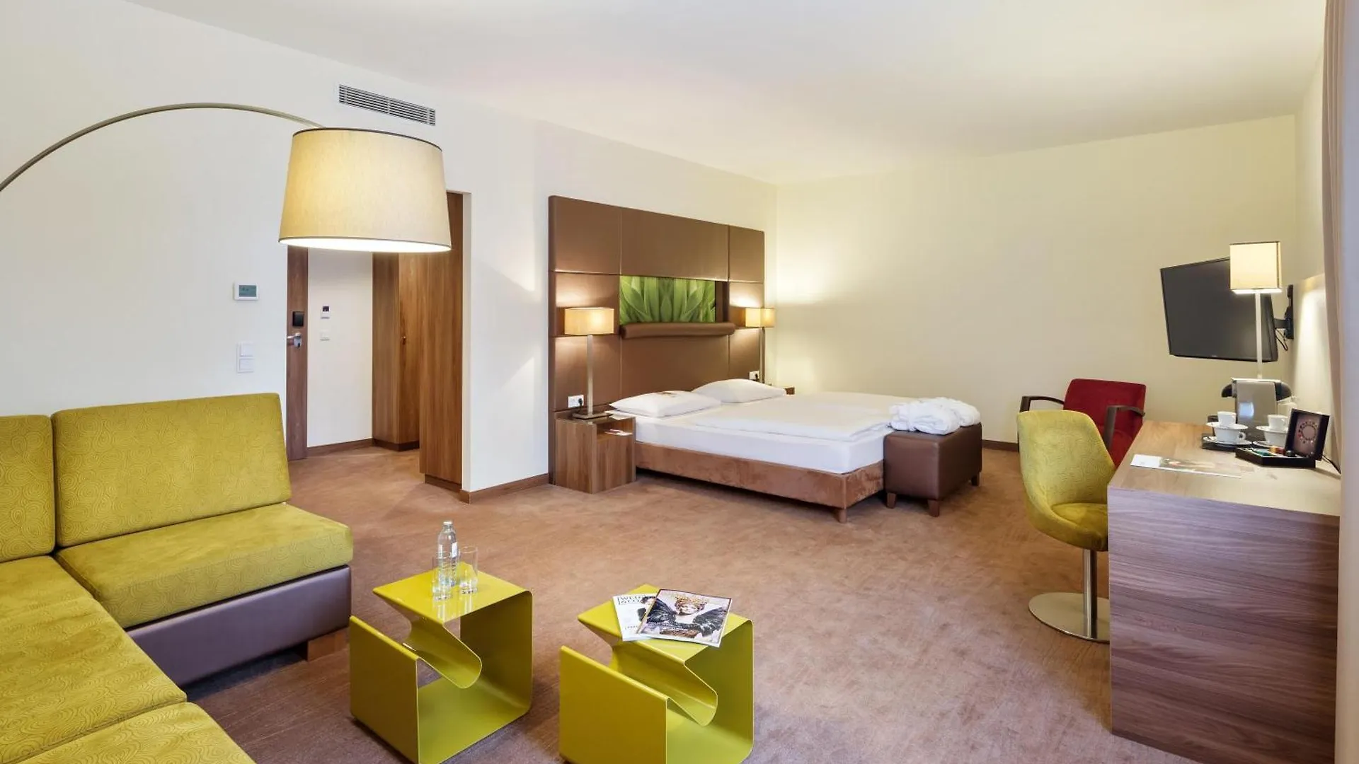 Austria Trend Hotel Doppio Wien 4*, Vienna